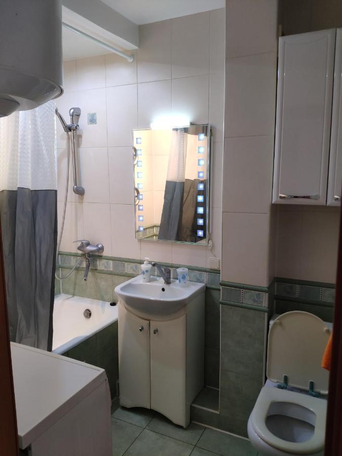 Cozy One Bedroom Apartment Kiev Eksteriør billede