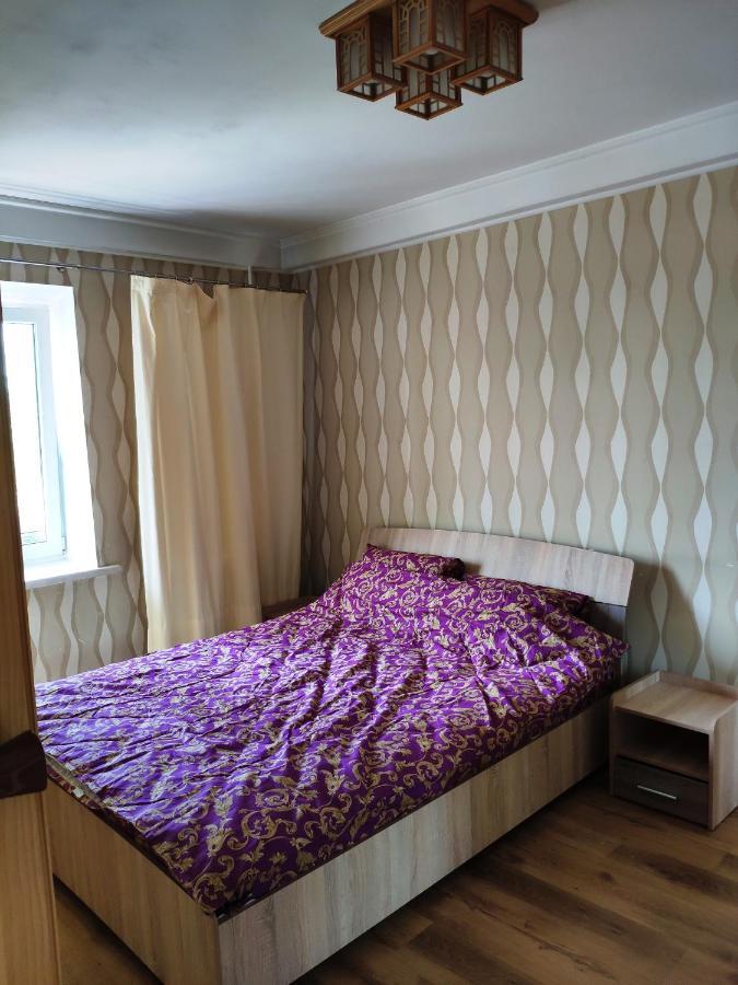 Cozy One Bedroom Apartment Kiev Eksteriør billede